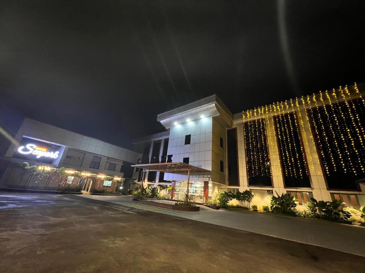 Hotel Seapark Коллам Экстерьер фото